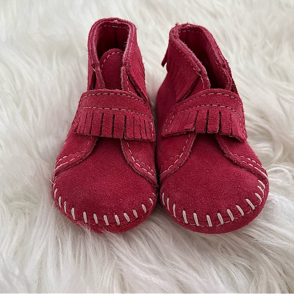 New Toddler Minnetonka Moccasins - Picture 2 of 5